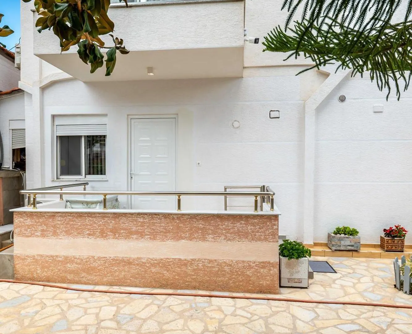 Villa Family Garden Εξαμίλιο